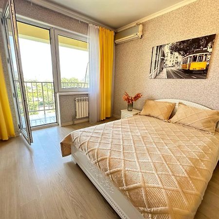 Medinahotelkz, # 63, Вид На Горы, 15 Мин Пешком До Арбата, Halal Almaty Exterior foto